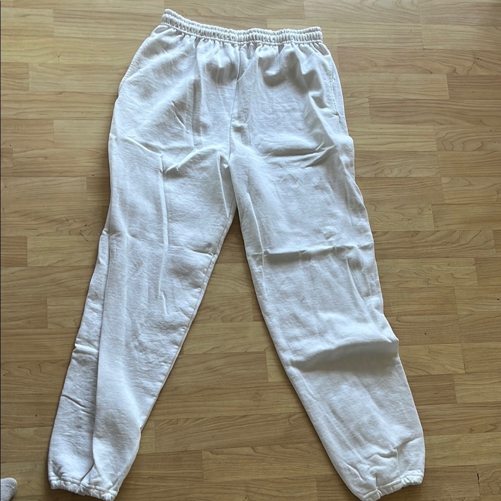 White sweat pants